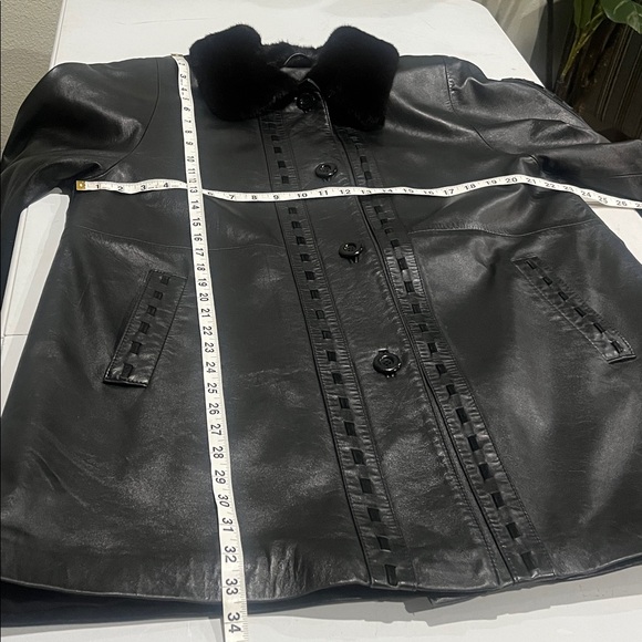 Black Lamb Leather Coat. Preloved - Picture 5 of 7